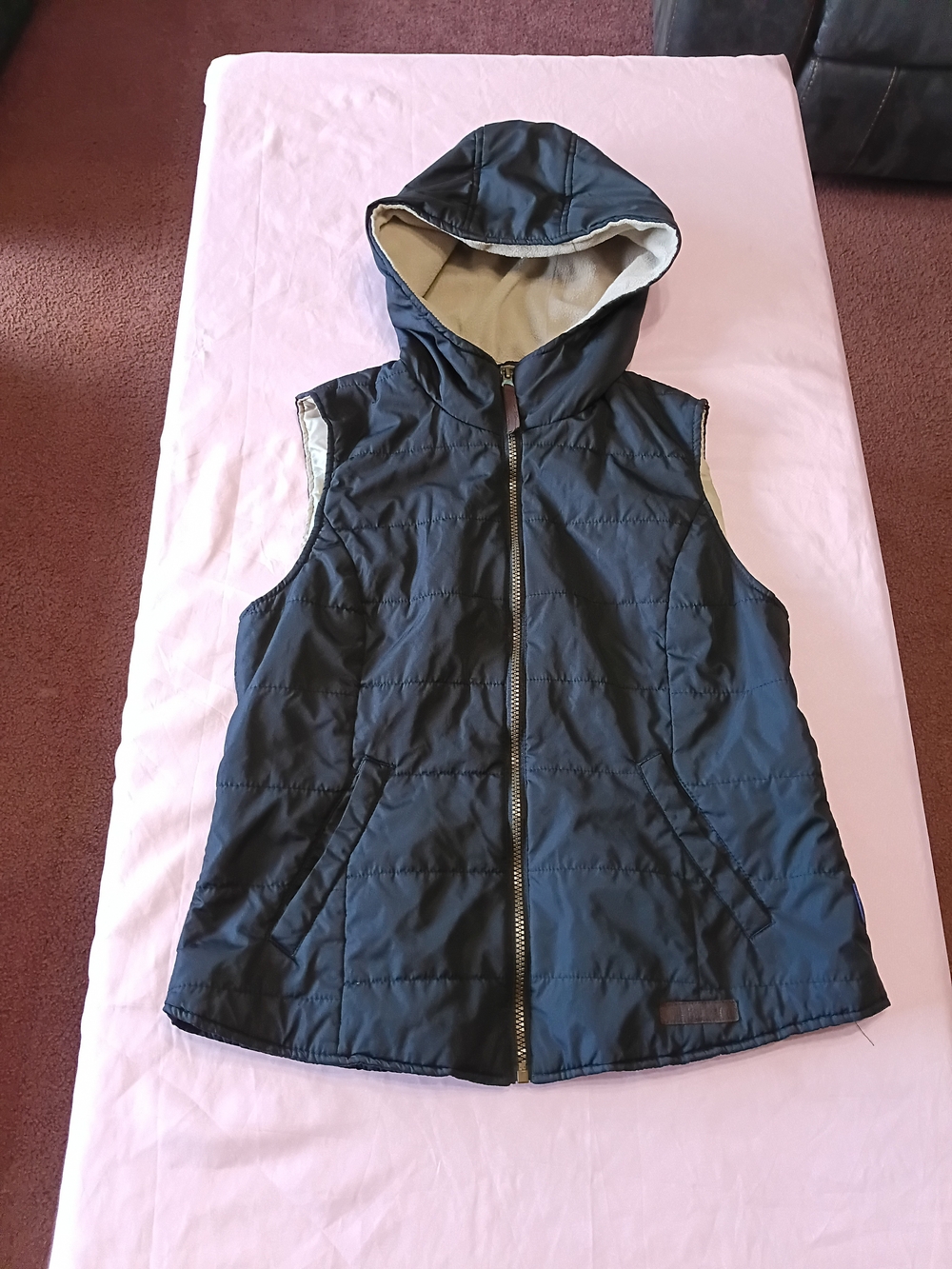Women's G.H. Bass & Co. Black Hooded Quilted Vest Sz. Small